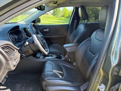 2019 Jeep Cherokee Trailhawk