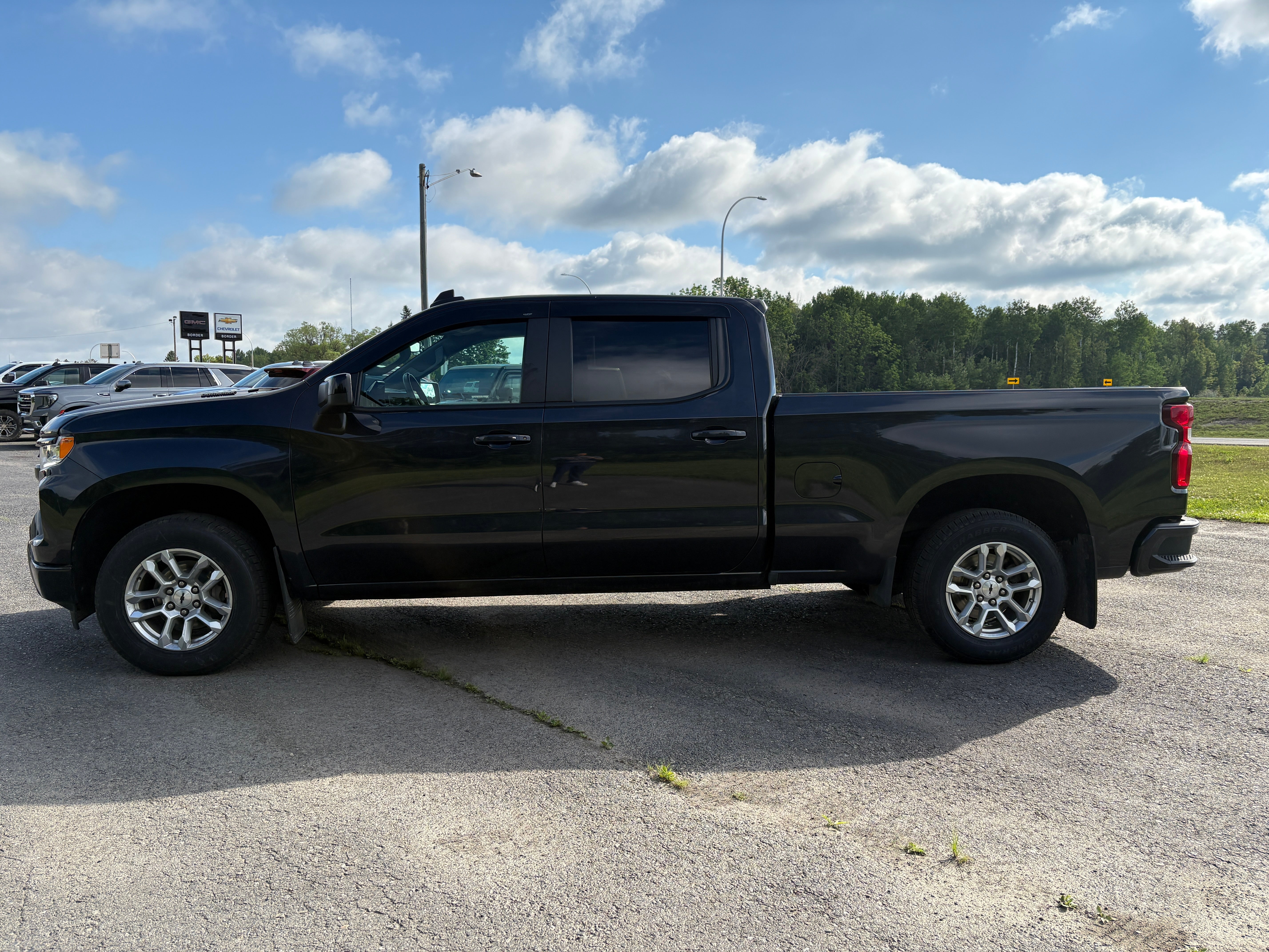 Used 2023 Chevrolet Silverado 1500 RST with VIN 1GCUDEE86PZ145258 for sale in International Falls, Minnesota