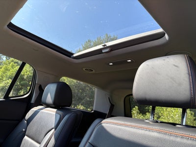 2022 GMC Acadia AT4