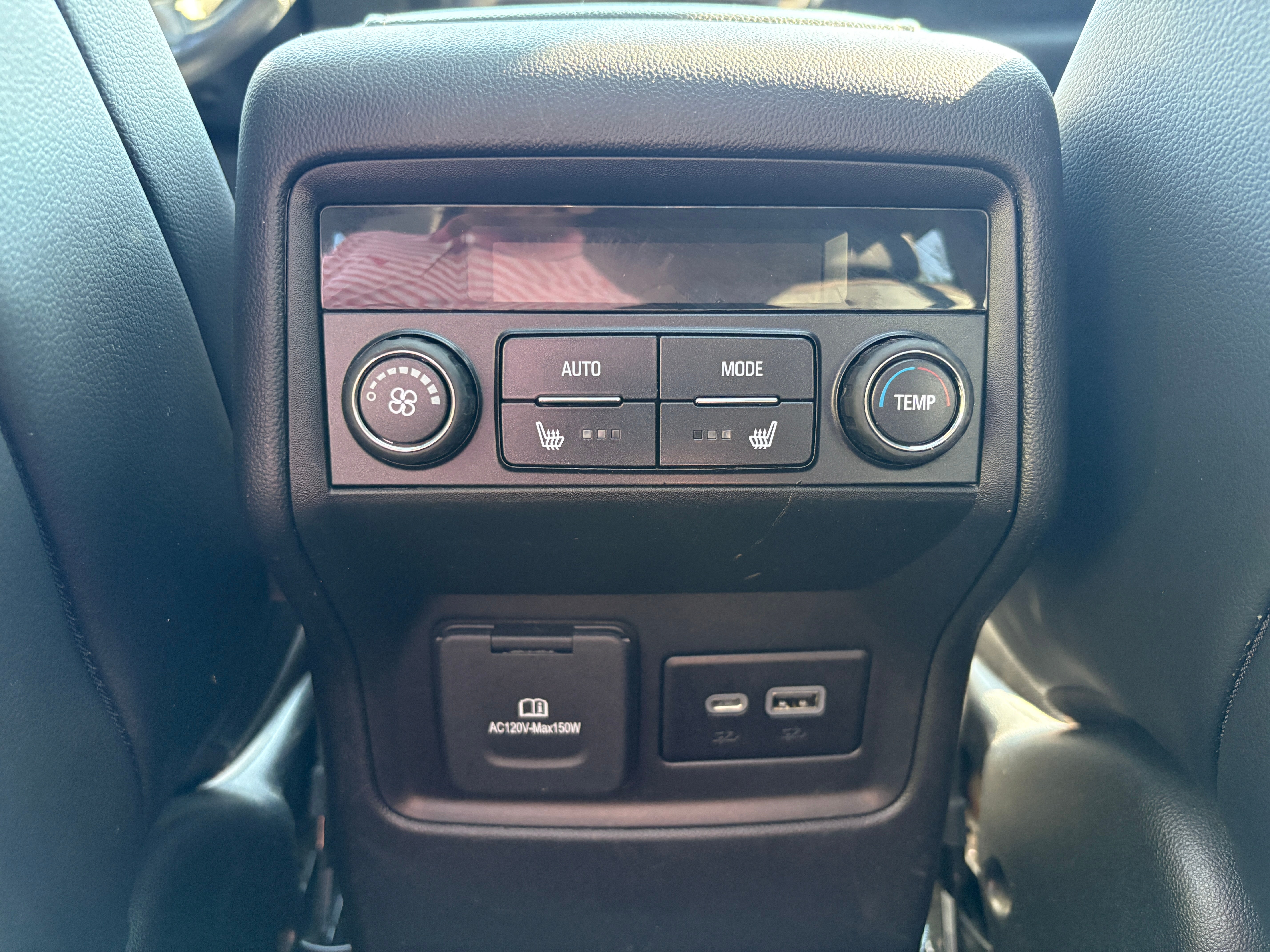 2022 GMC Acadia AT4