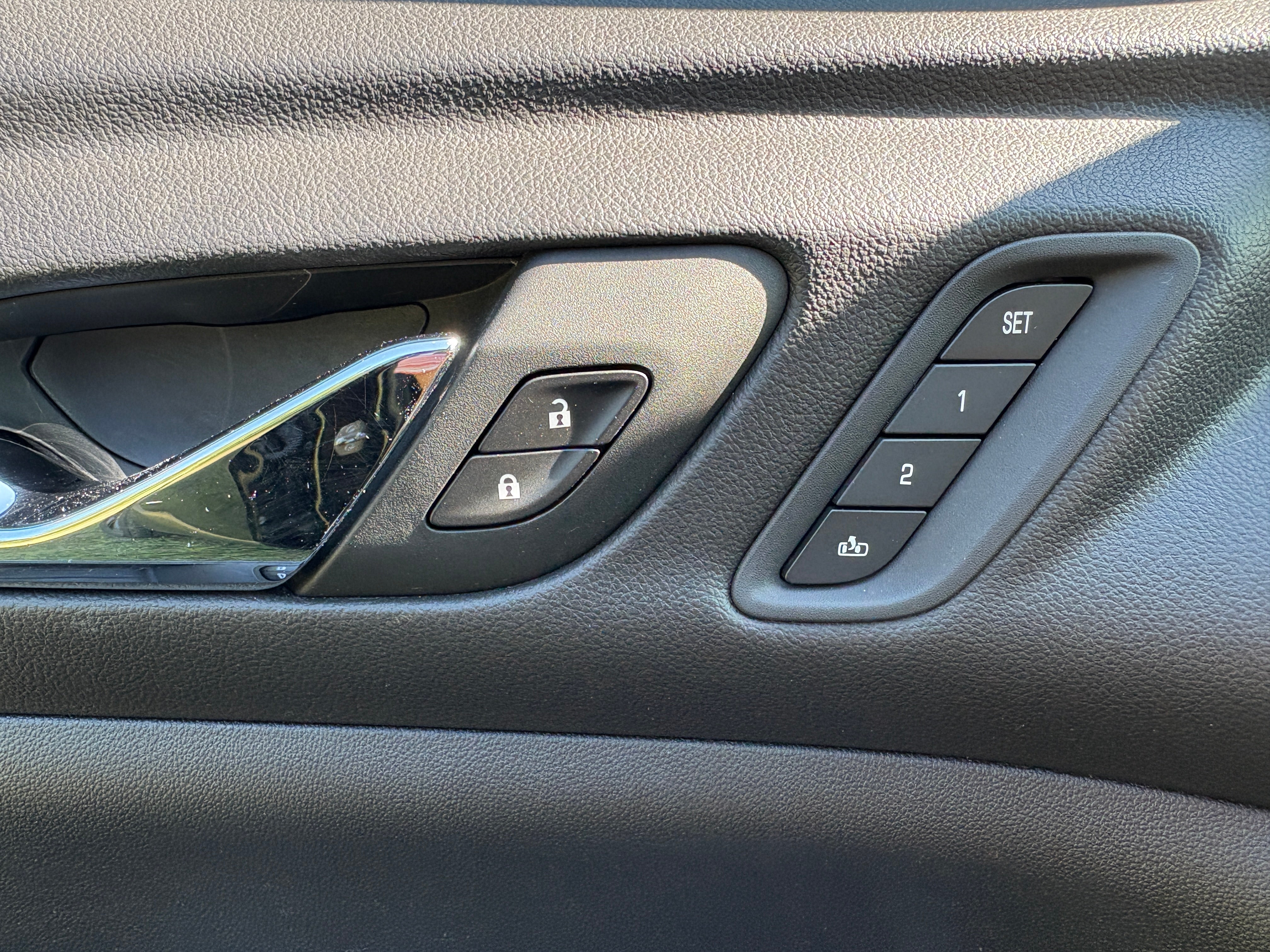2022 GMC Acadia AT4