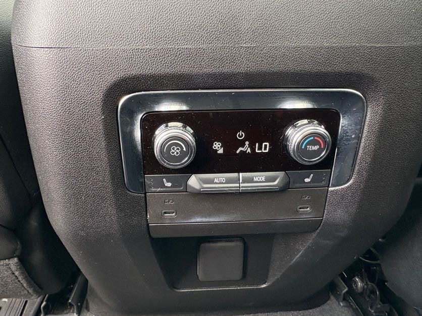 2025 GMC Yukon AT4