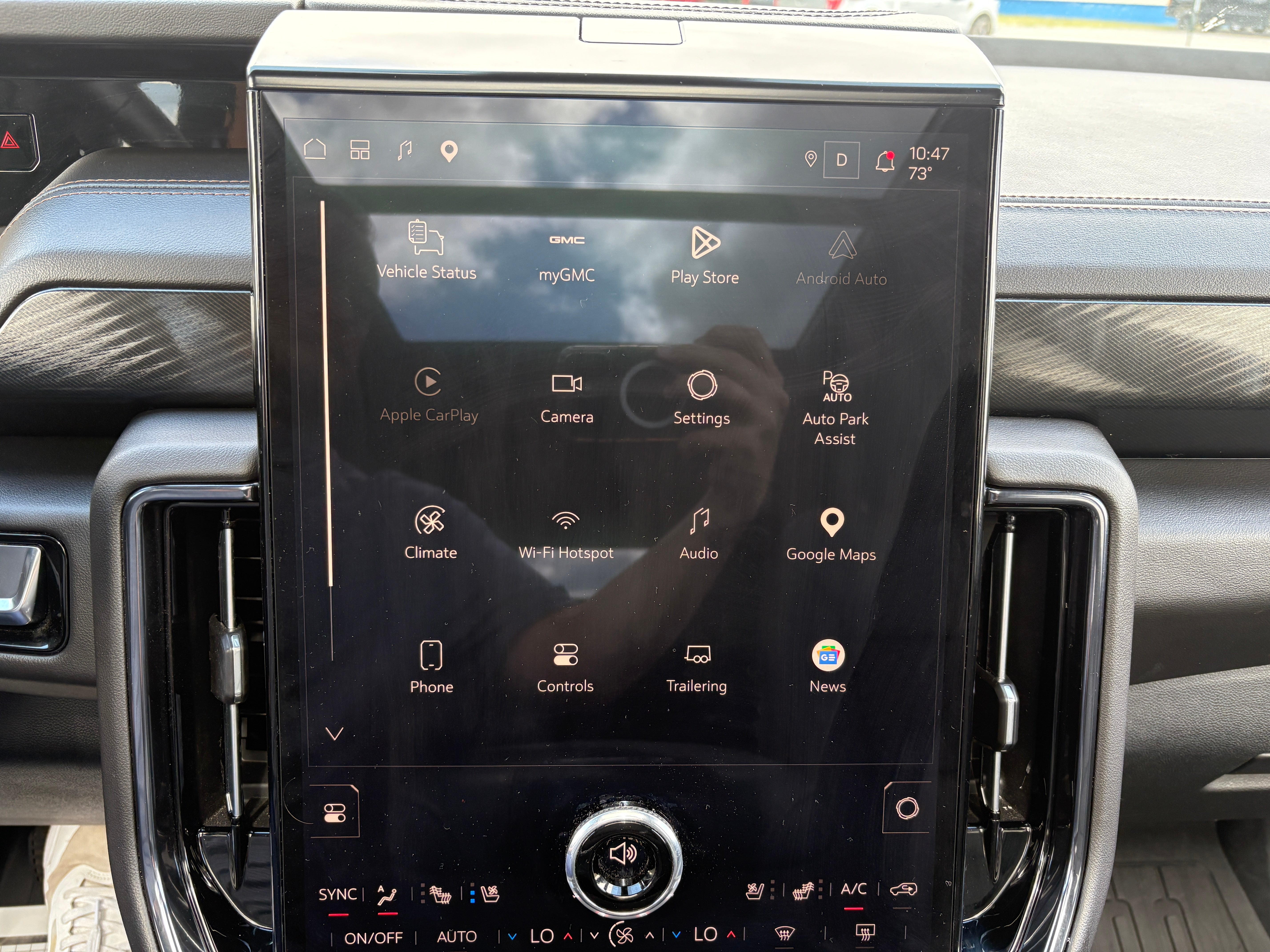 2025 GMC Yukon AT4