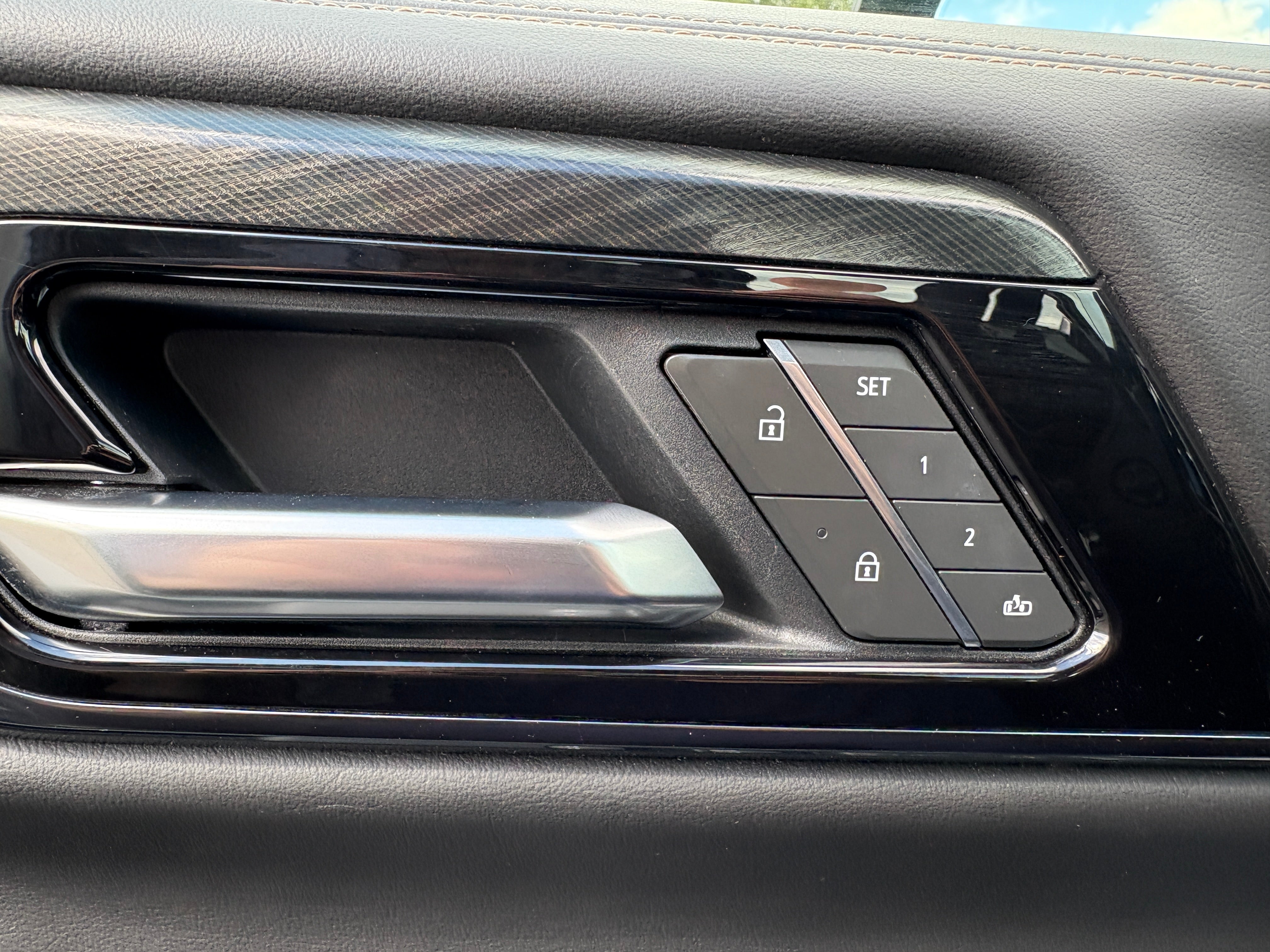 2025 GMC Yukon AT4