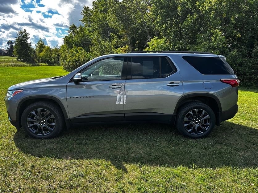 Used 2021 Chevrolet Traverse RS with VIN 1GNEVJKW3MJ143143 for sale in International Falls, Minnesota
