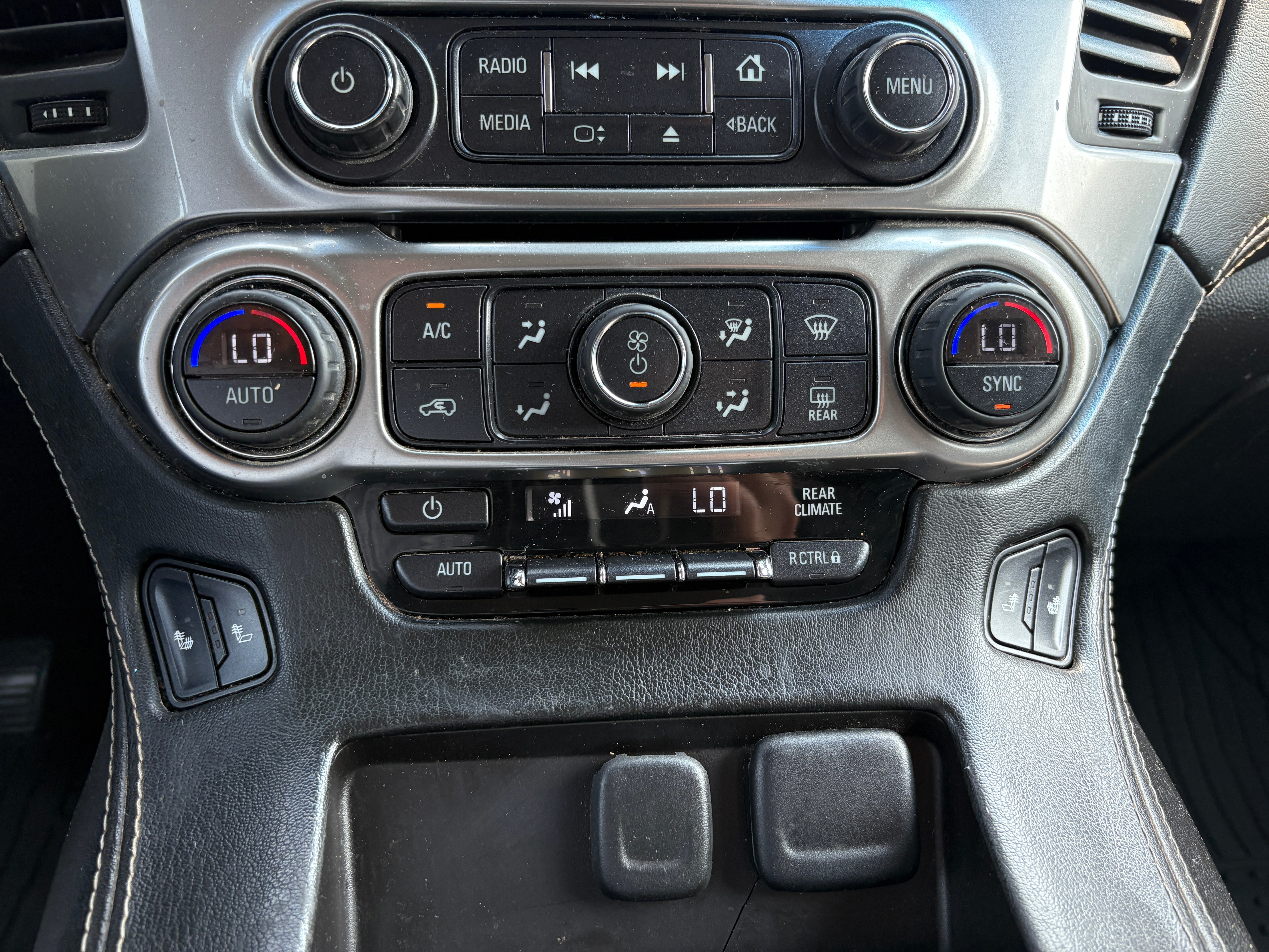 2015 Chevrolet Suburban LT