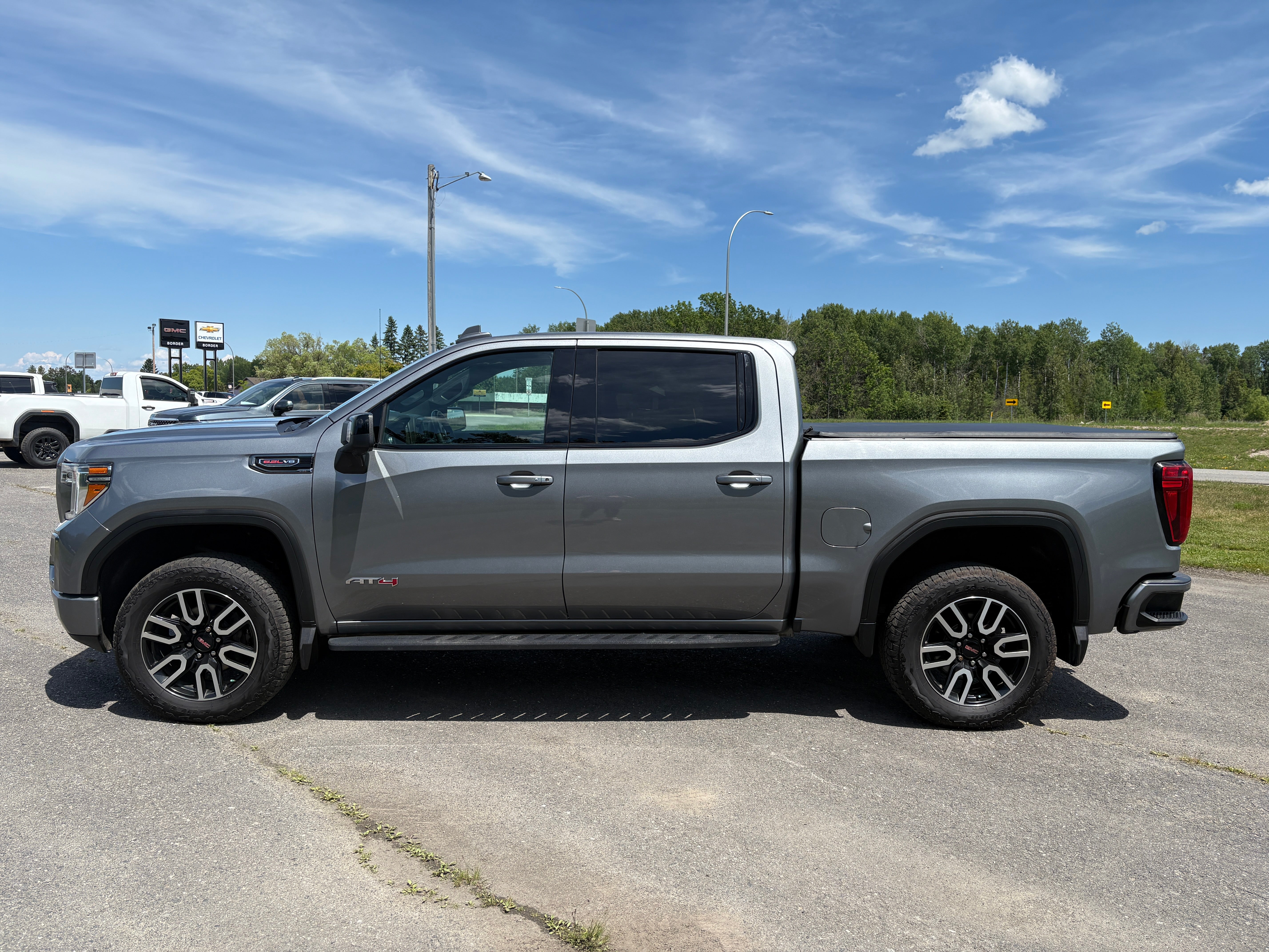 Used 2022 GMC Sierra 1500 Limited AT4 with VIN 1GTP9EEL3NZ100620 for sale in International Falls, Minnesota