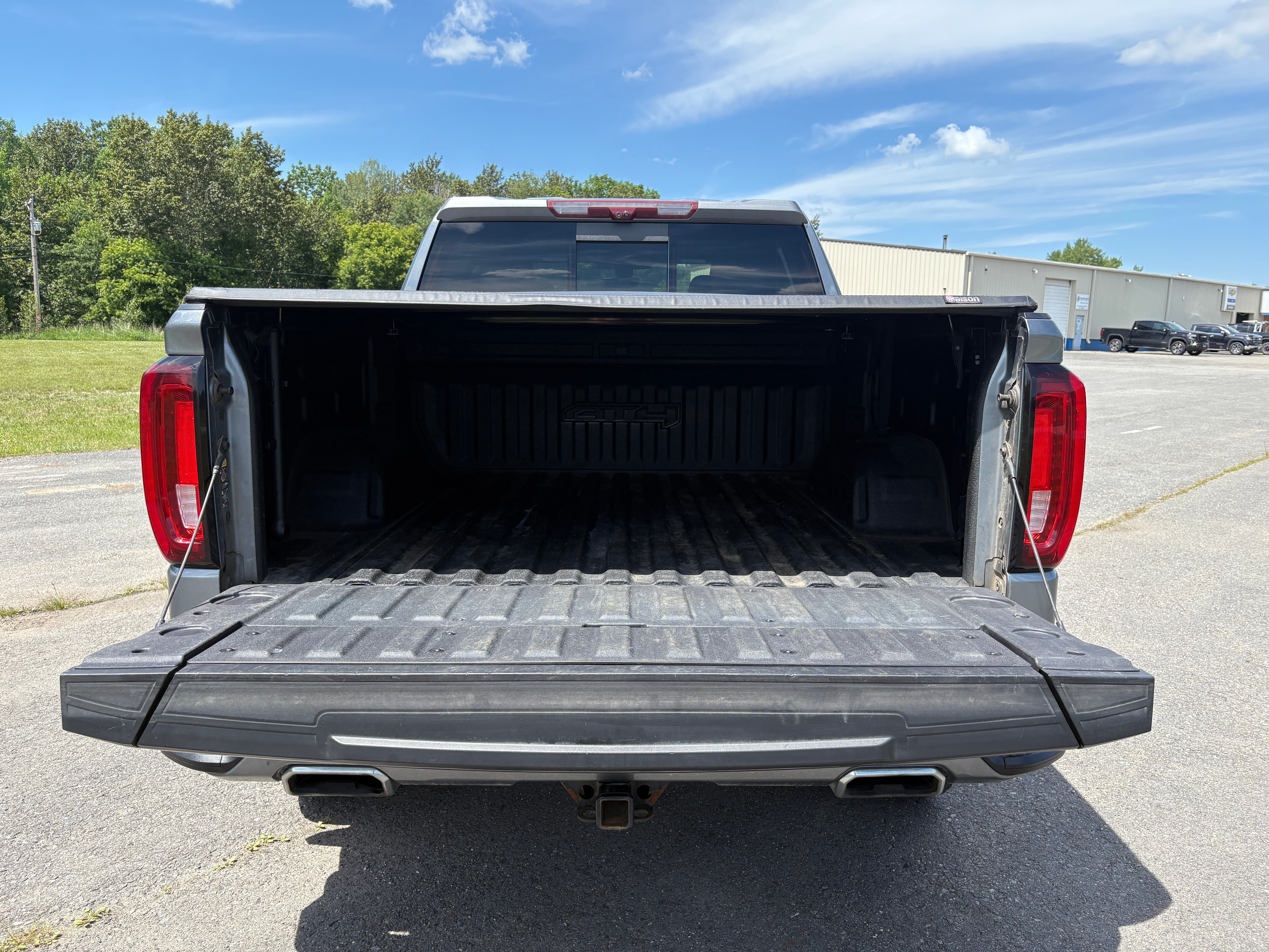 2022 GMC Sierra 1500 Limited AT4