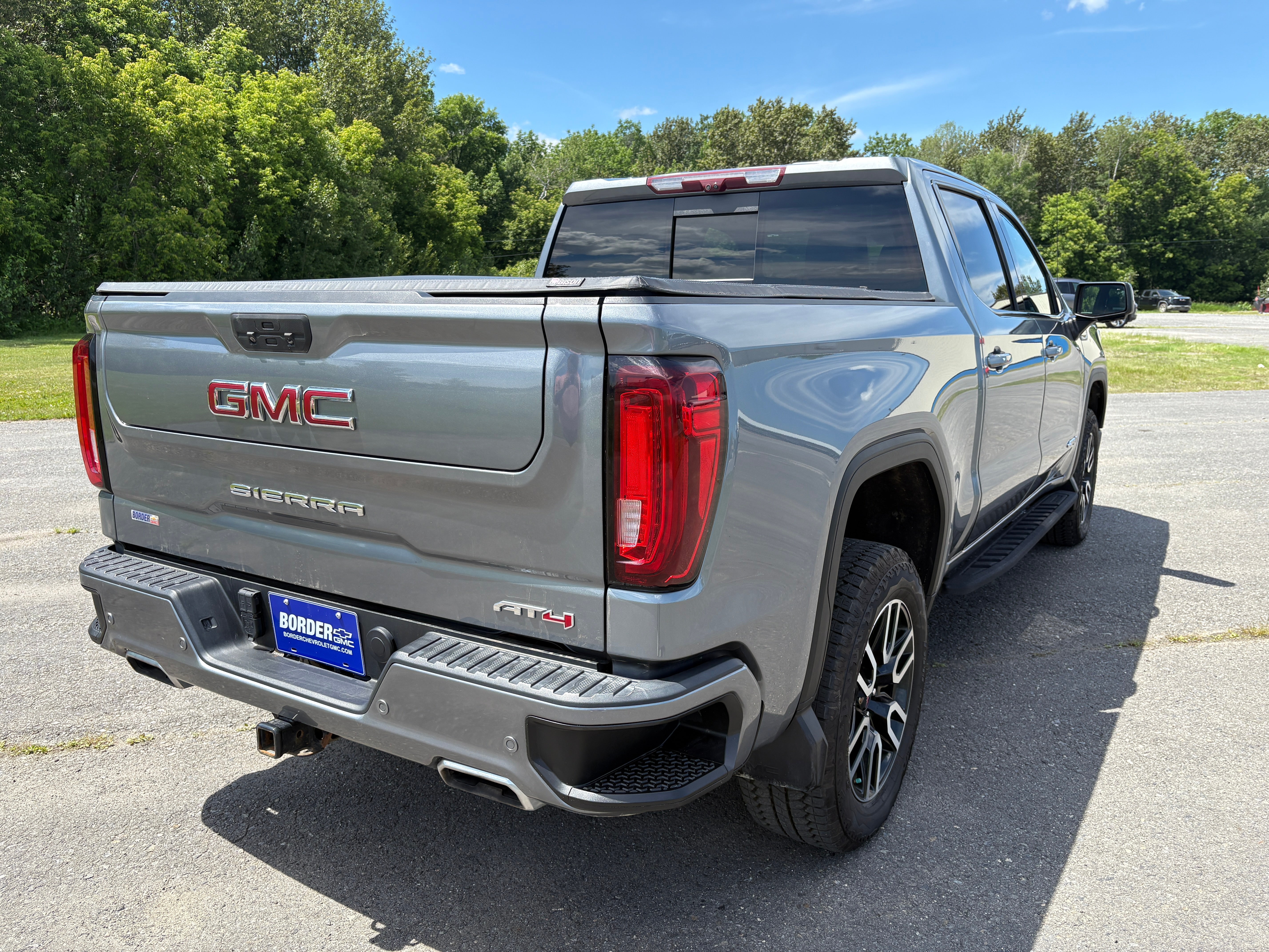 2022 GMC Sierra 1500 Limited AT4