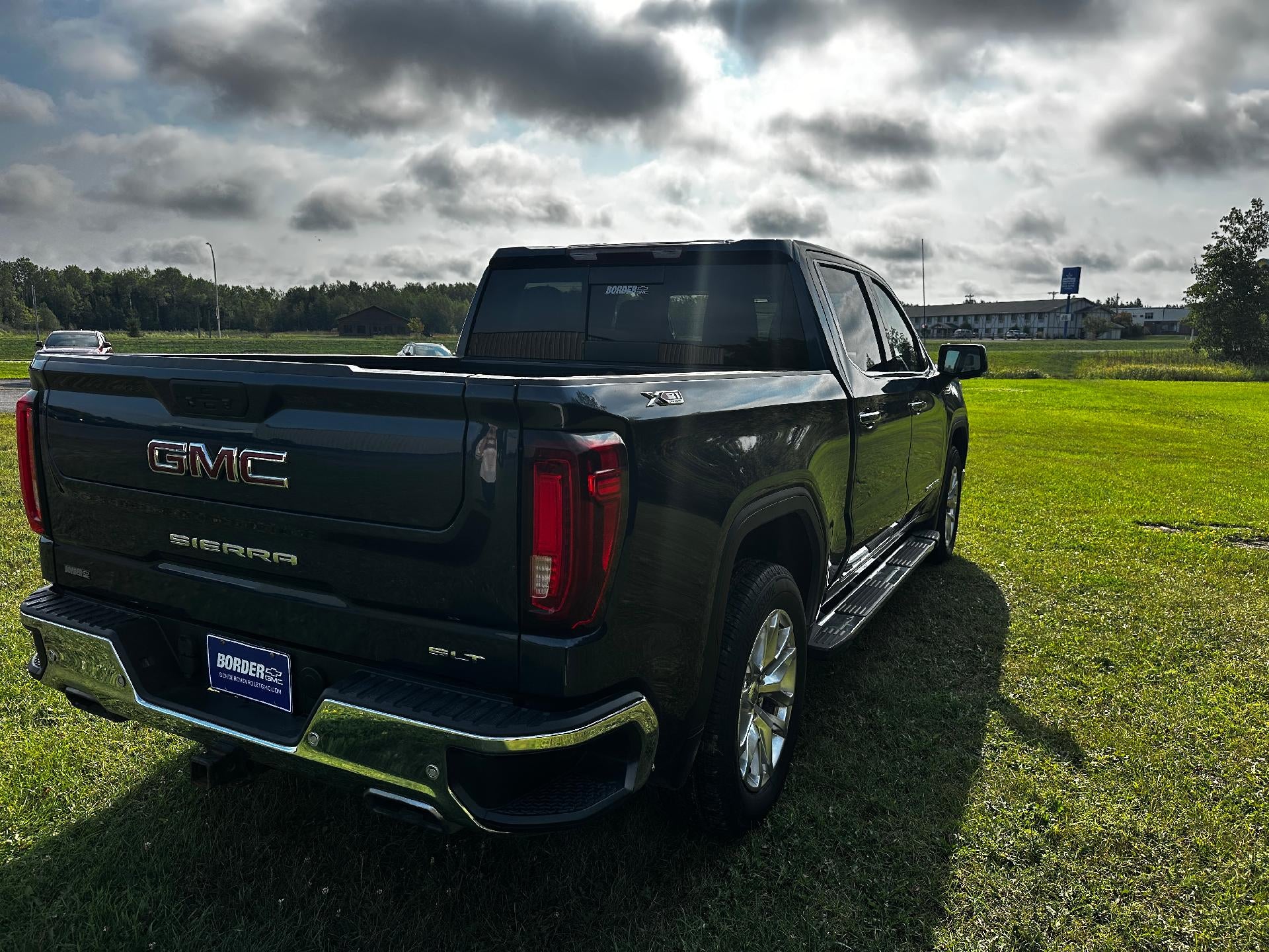 2021 GMC Sierra 1500 SLT