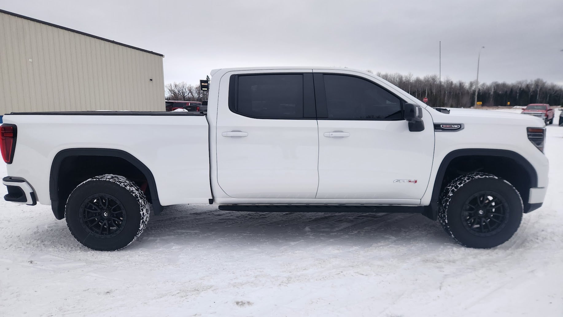 2025 GMC Sierra 1500 AT4