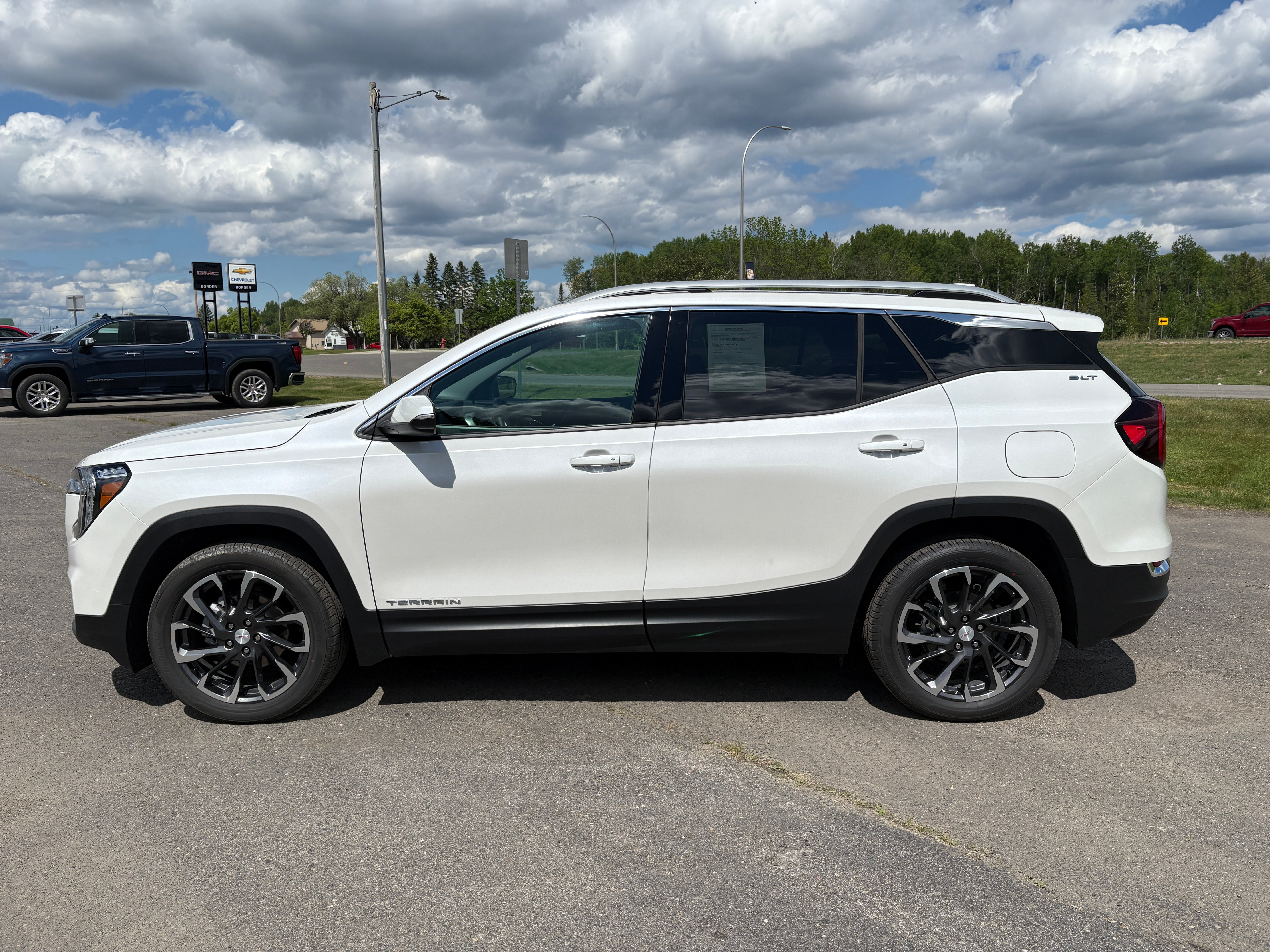 2022 GMC Terrain SLT