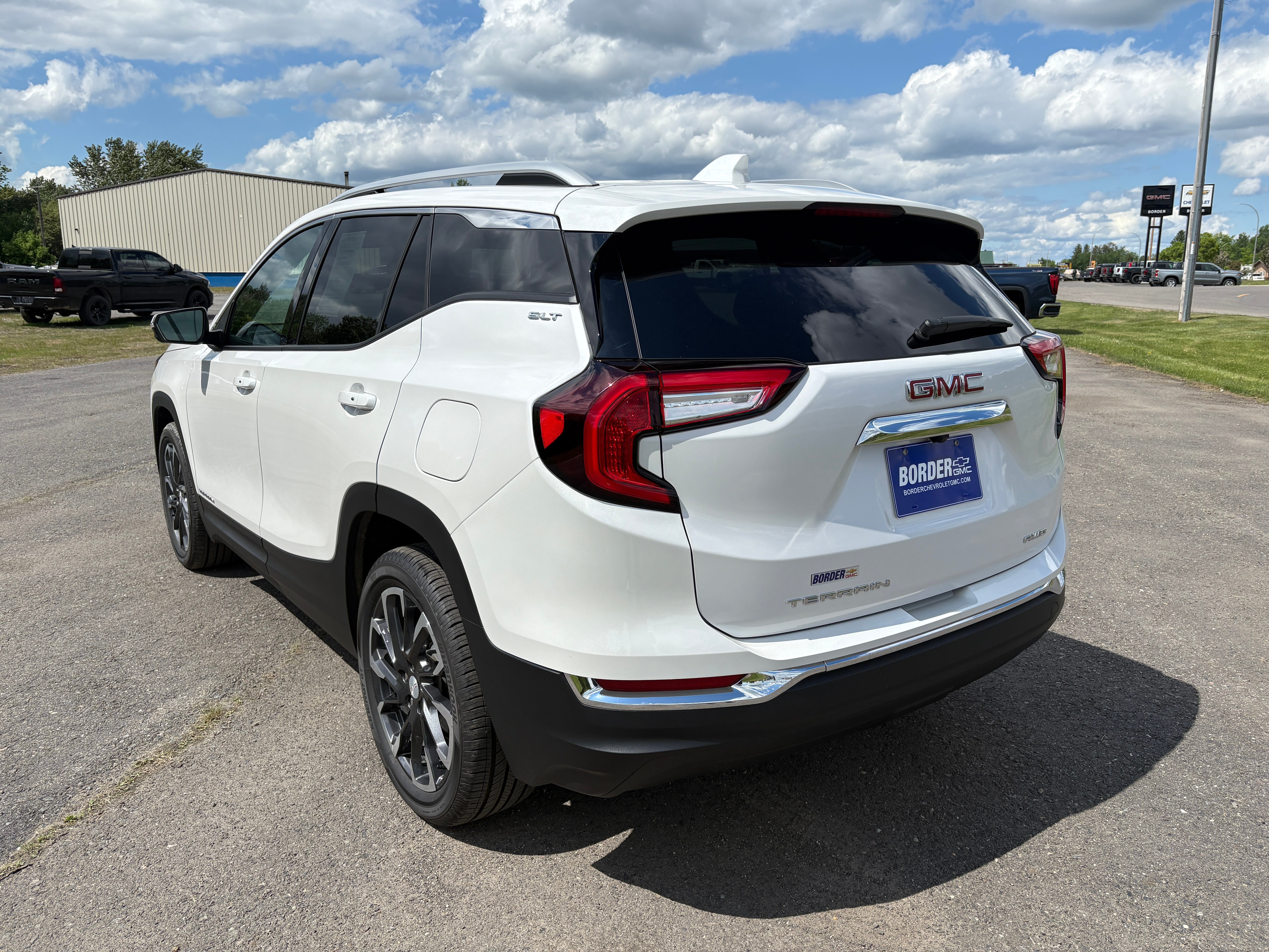 2022 GMC Terrain SLT