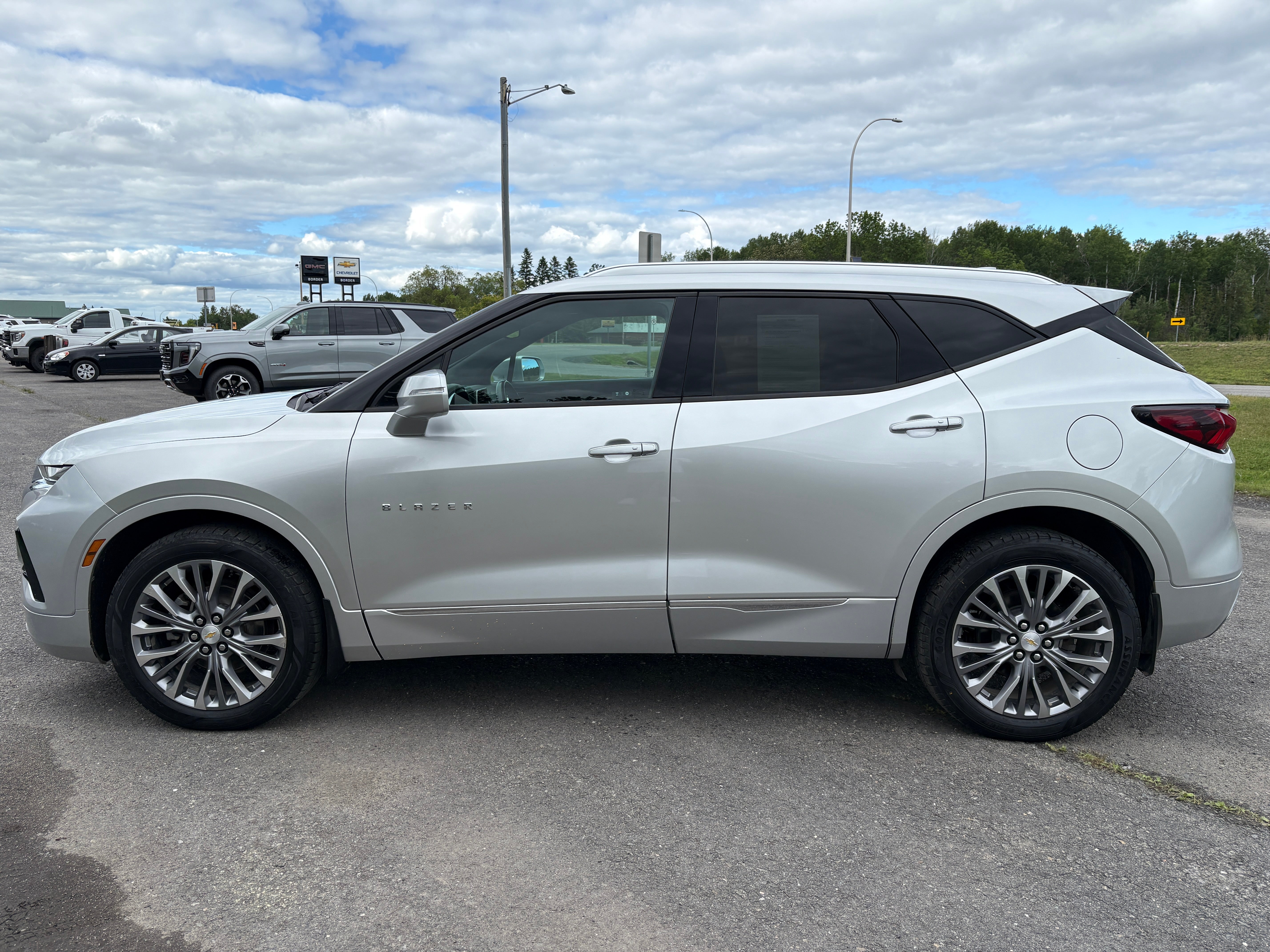 Used 2019 Chevrolet Blazer Premier with VIN 3GNKBKRS9KS574909 for sale in International Falls, Minnesota