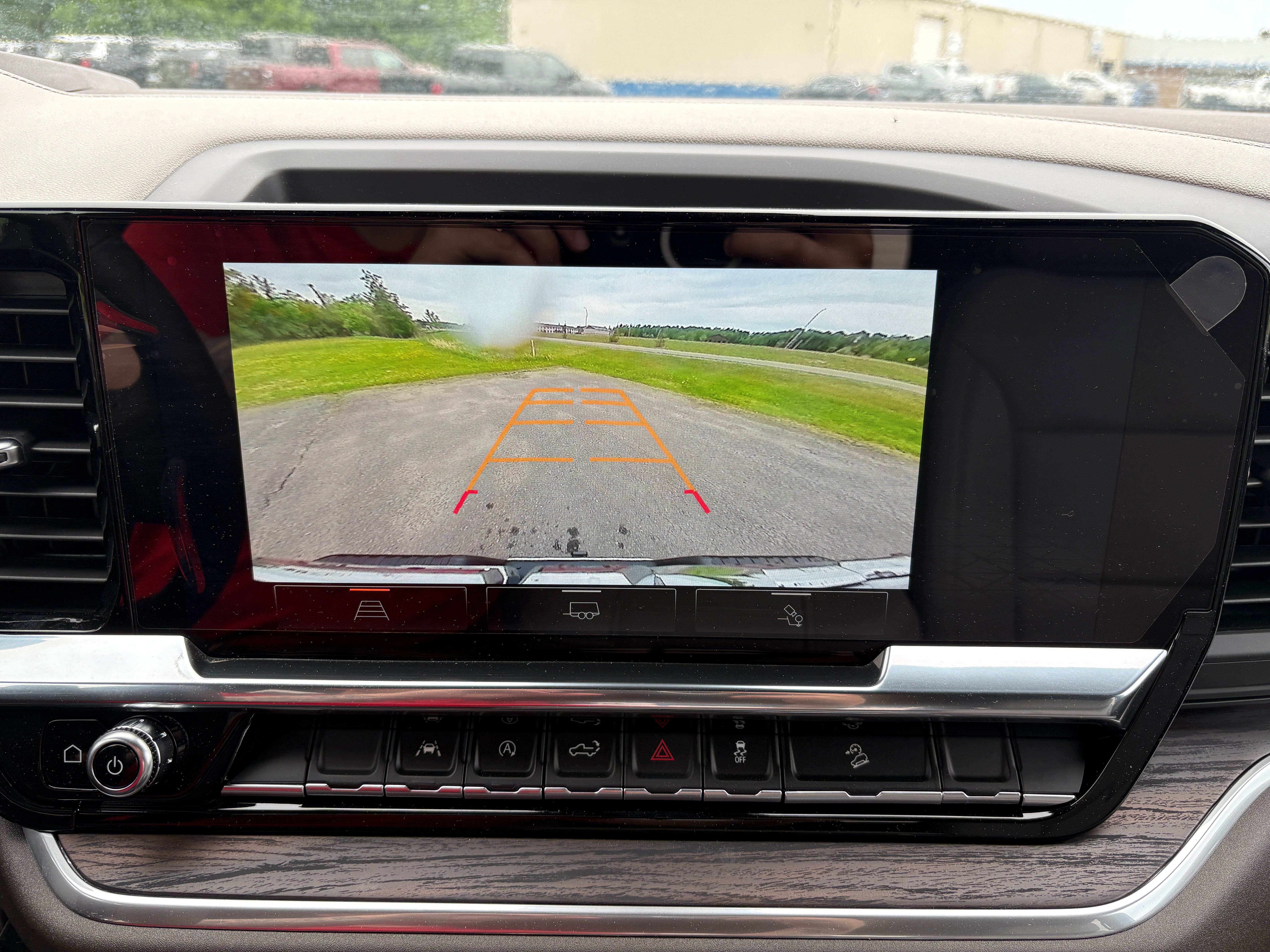 2025 GMC Sierra 1500 SLT - Photo 23