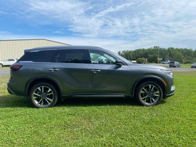 2024 INFINITI QX60 LUXE