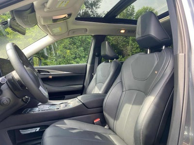 2024 INFINITI QX60 LUXE