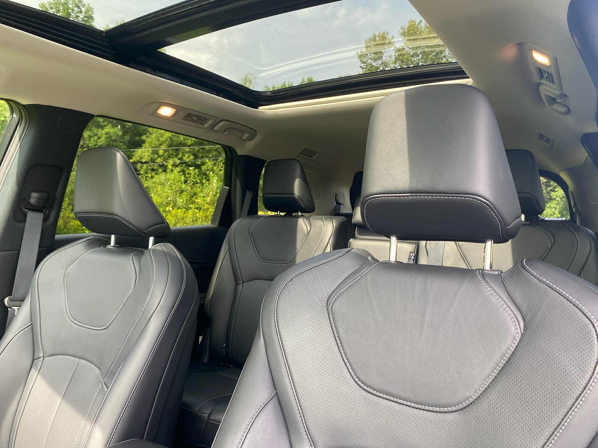 2024 INFINITI QX60 LUXE