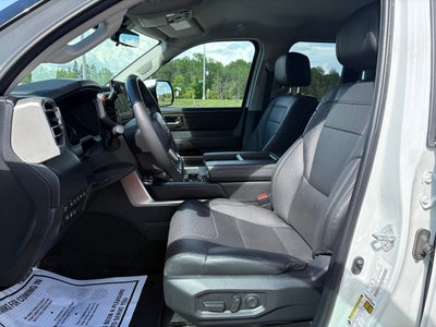 2023 Toyota Tundra 4WD SR5