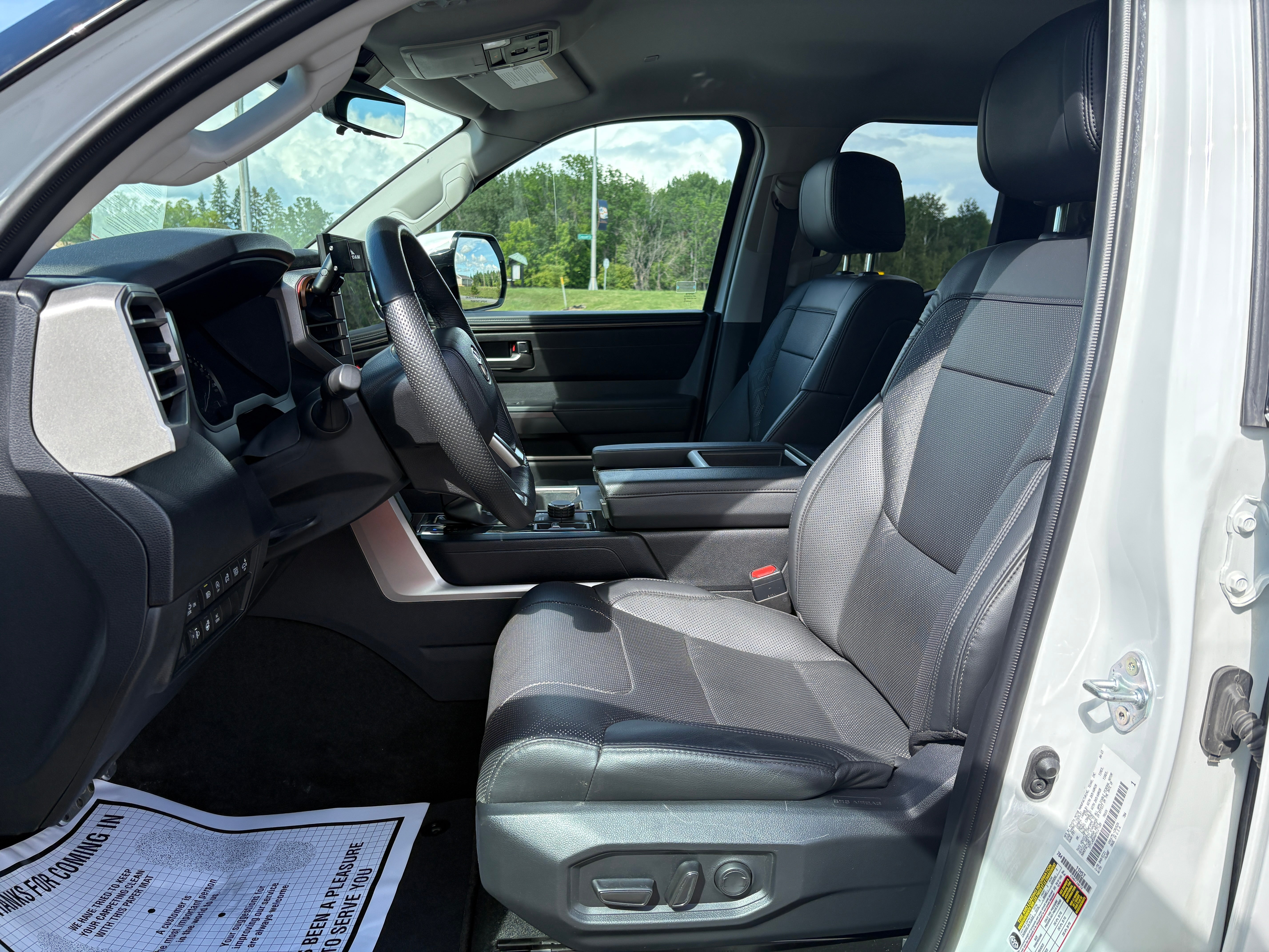 2023 Toyota Tundra 4WD SR5