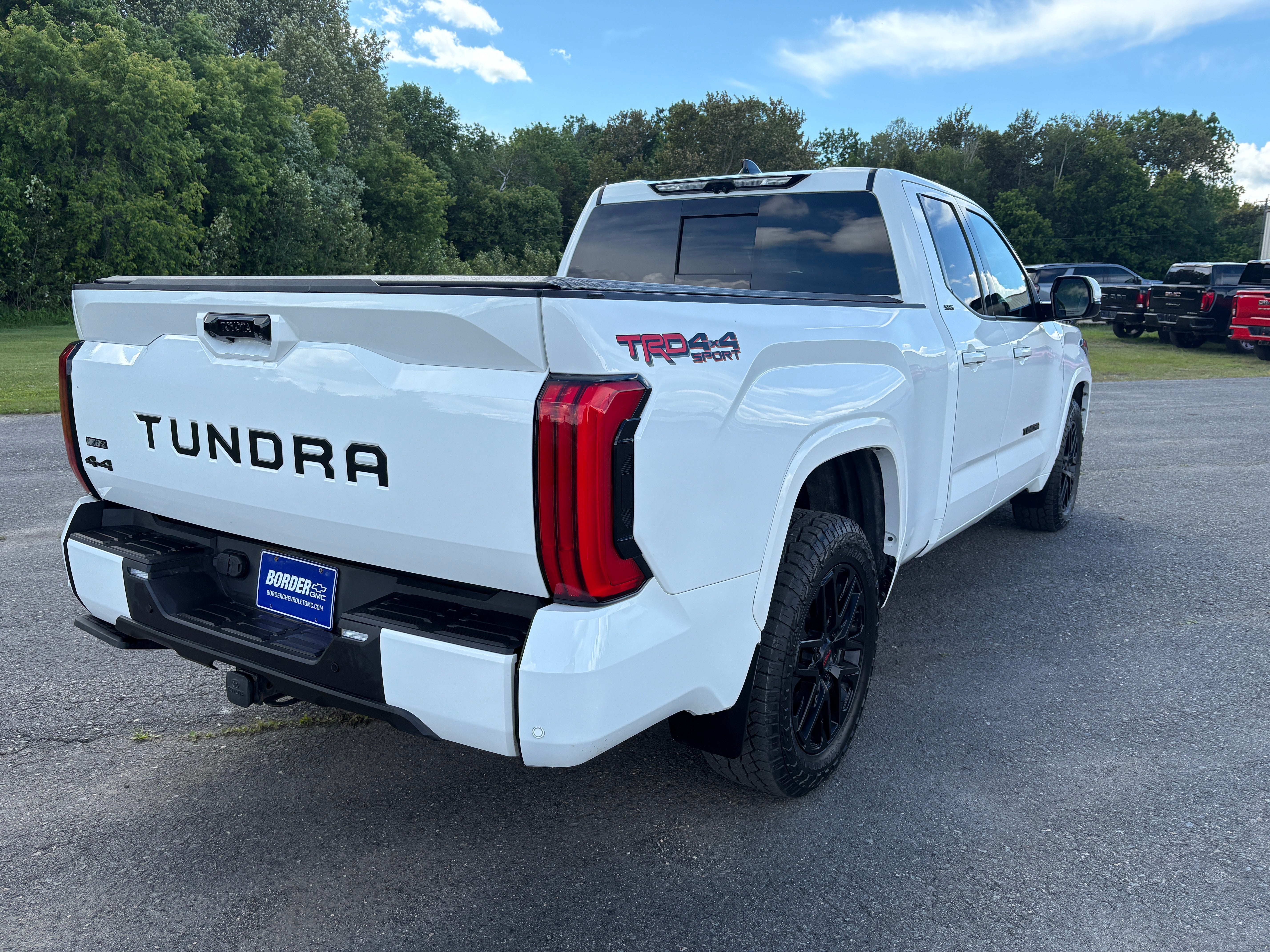 2023 Toyota Tundra 4WD SR5