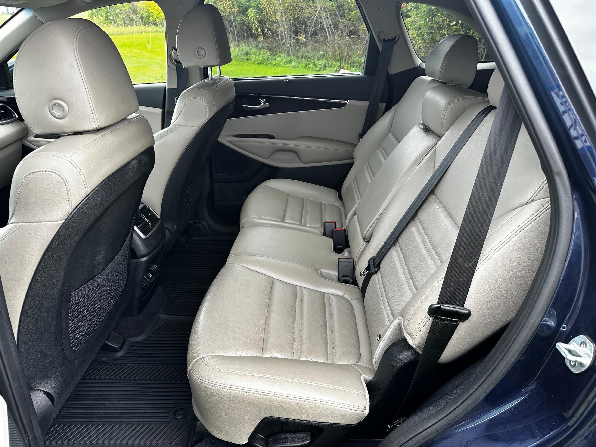 2019 Kia Sorento EX V6