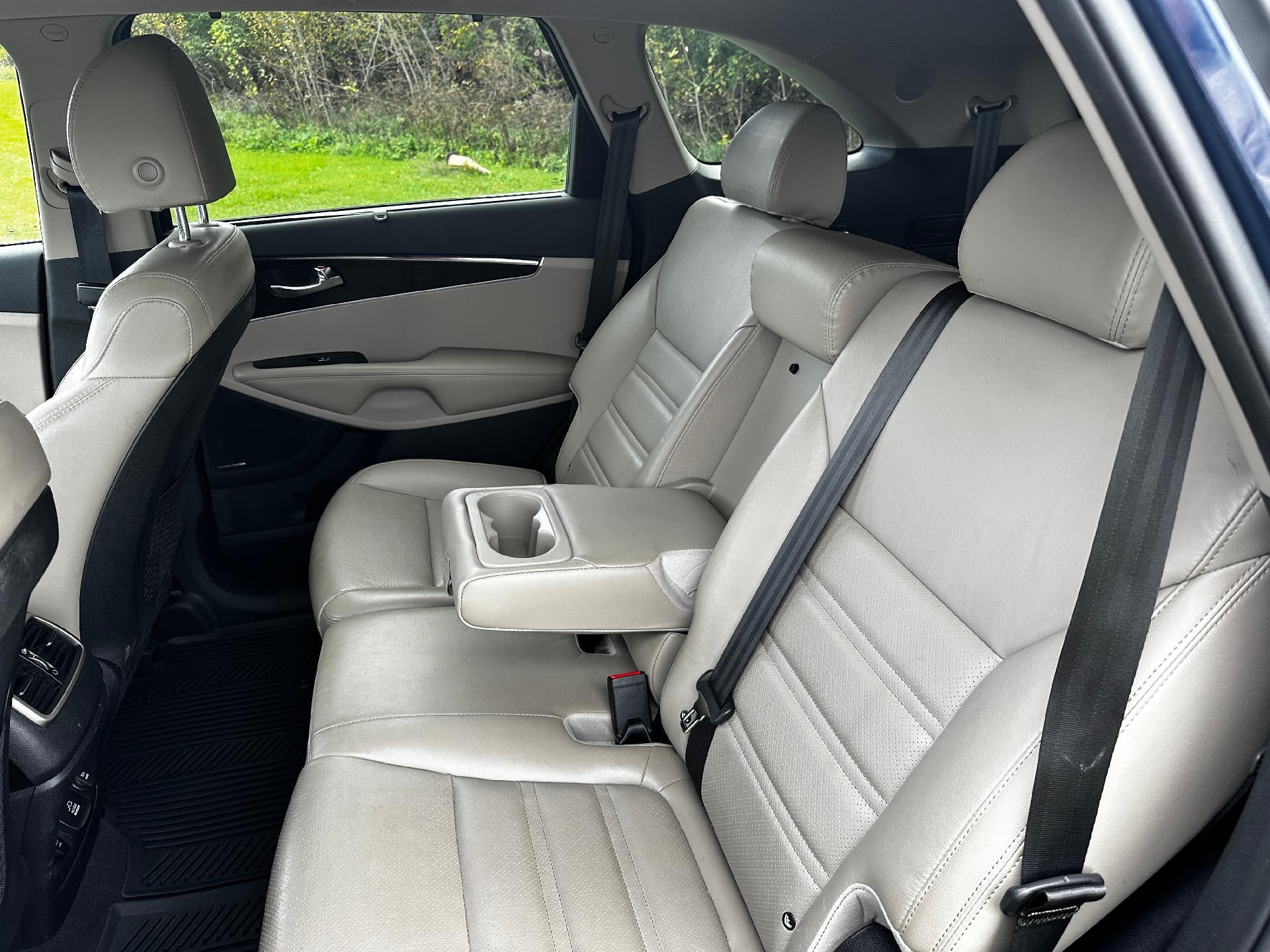 2019 Kia Sorento EX V6