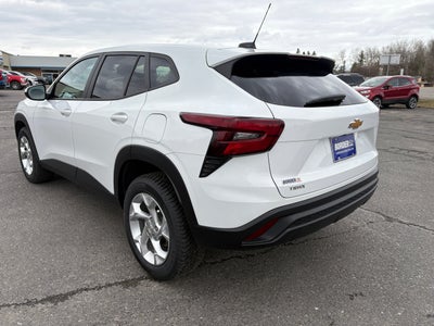 2024 Chevrolet Trax LS
