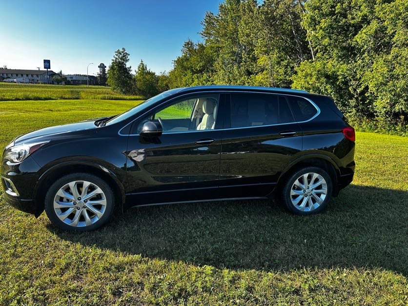 Used 2018 Buick Envision Premium II with VIN LRBFX4SX6JD005087 for sale in International Falls, Minnesota